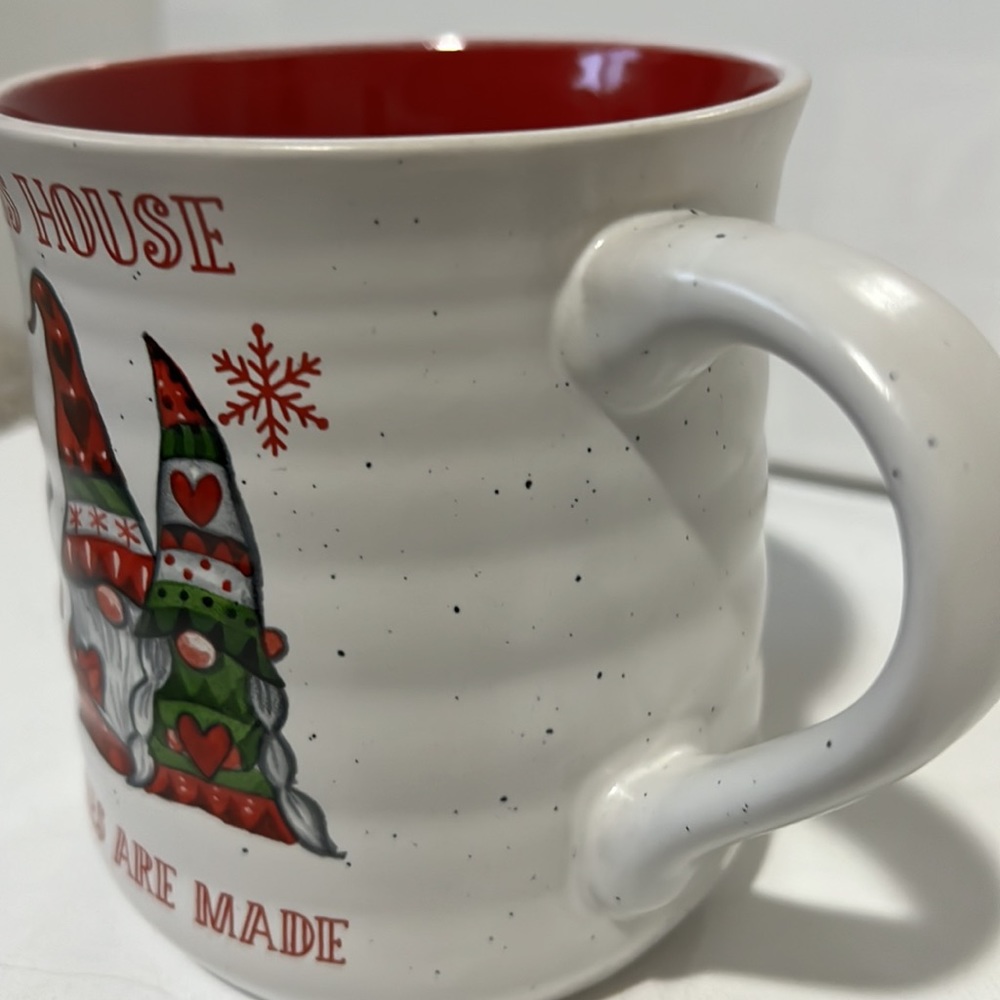 💥3/10 Sale - Peppermint & Pine Gnome Ceramic Holiday Mug - Picture 2 of 7